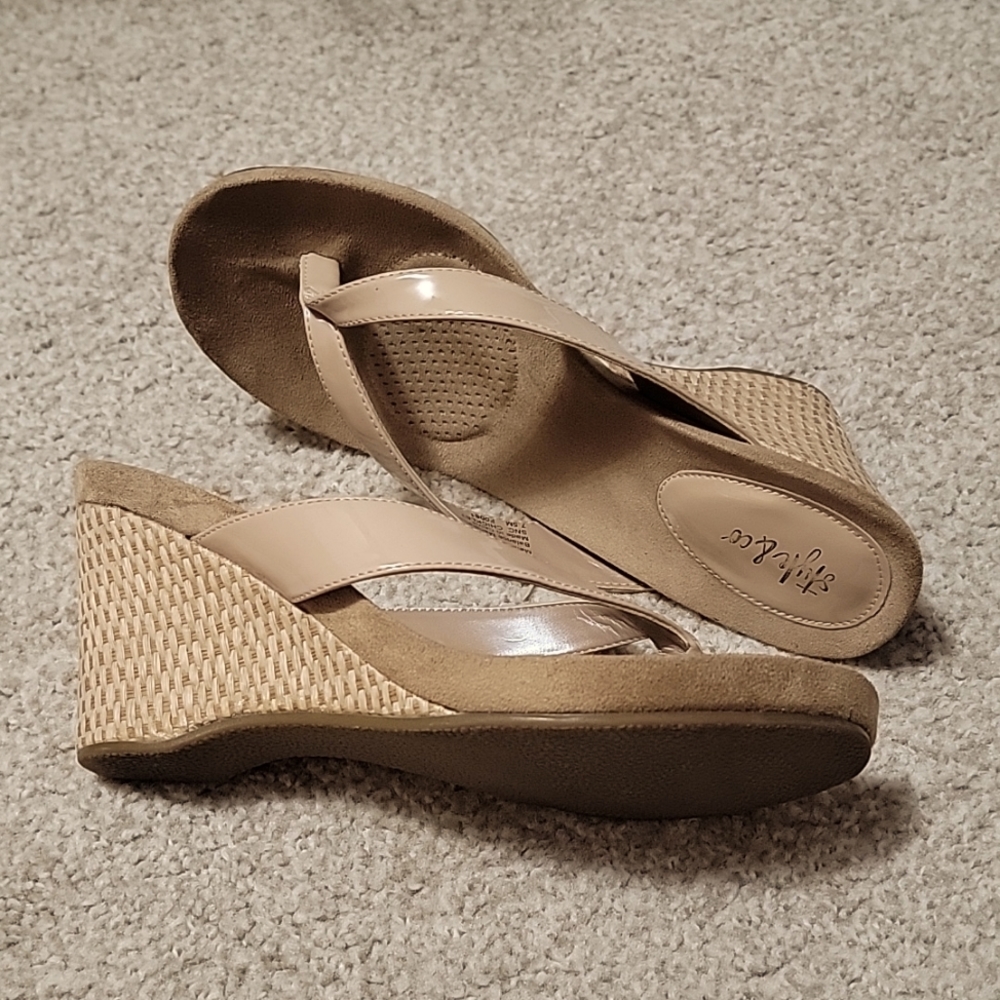 Wedge sandals